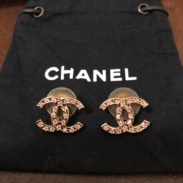 vintage CHANEL CC スタッドピアス ゴールド ピンク