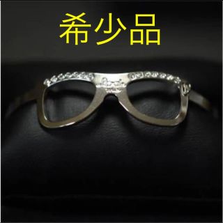 スワロフスキー(SWAROVSKI)の【新品】スワロフスキー Lookme シルバー(バングル/リストバンド)