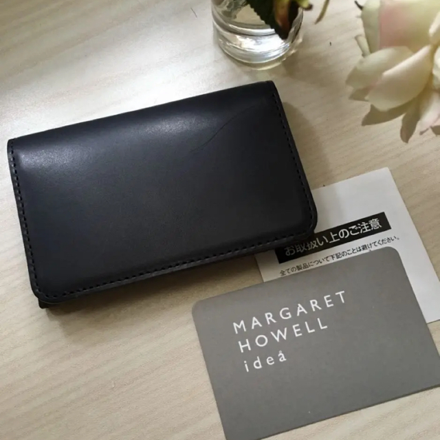 MARGARET HOWELL(マーガレットハウエル)の値下げ★マーガレットハウエル★ネイビー革紺色レザー名刺入新品訳有格安♪ レディースのファッション小物(名刺入れ/定期入れ)の商品写真