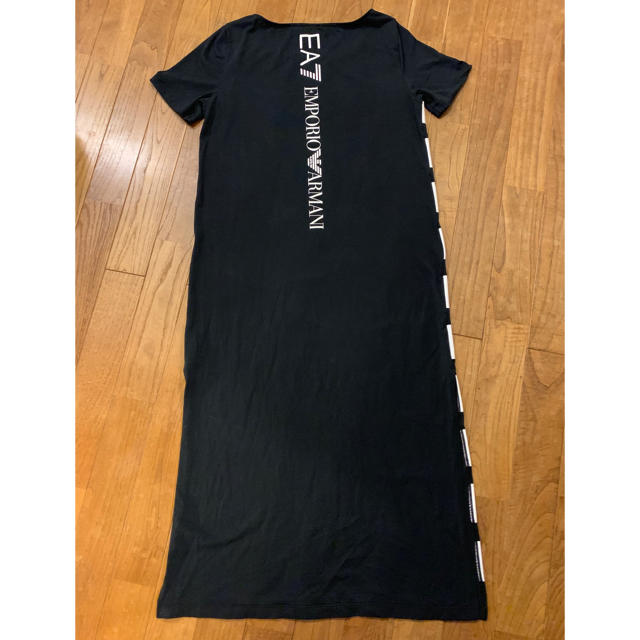 Emporio Armani(エンポリオアルマーニ)の新品未使用  Emporio Armani エンポリオアルマーニ ワンピース レディースのワンピース(ロングワンピース/マキシワンピース)の商品写真