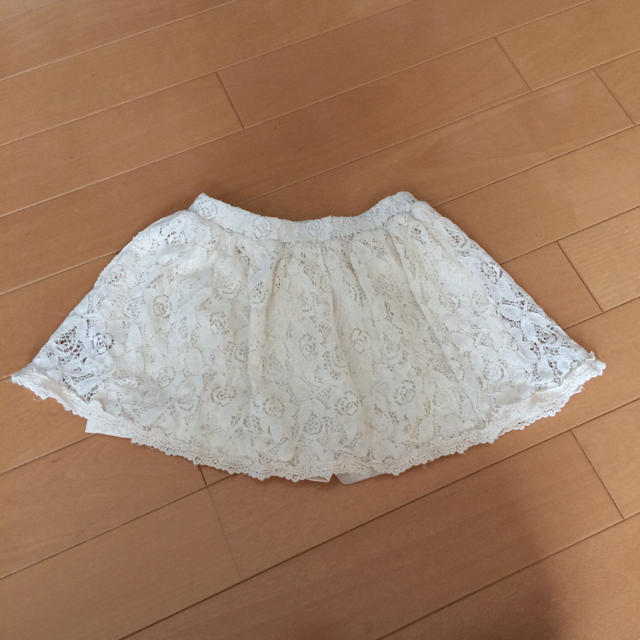 白レーススカート サイズ110 キュロット キッズ/ベビー/マタニティのキッズ服女の子用(90cm~)(スカート)の商品写真