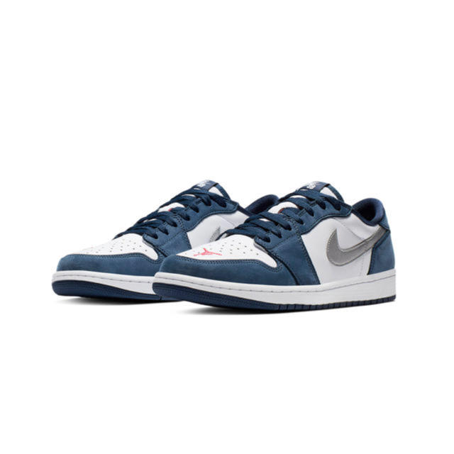 靴/シューズNIKE AIR JORDAN 1 LOW SB 26.5cm