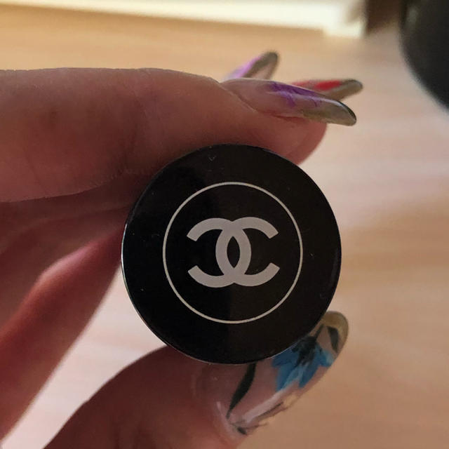 CHANEL(シャネル)の完売 ポームエサンシエルスカルプディング コスメ/美容のベースメイク/化粧品(フェイスカラー)の商品写真