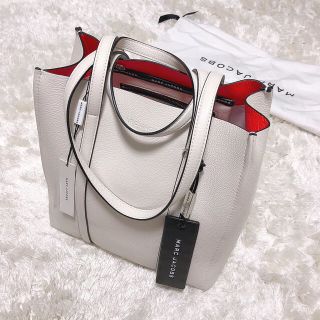 マークジェイコブス(MARC JACOBS)のマークジェイコブス ザ タグトート バッグ Tag Tote 27(トートバッグ)