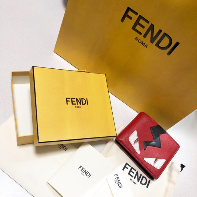 【 FENDI 】確実 正規品 バグズ フェンディ 折りたたみ財布オフホワイト