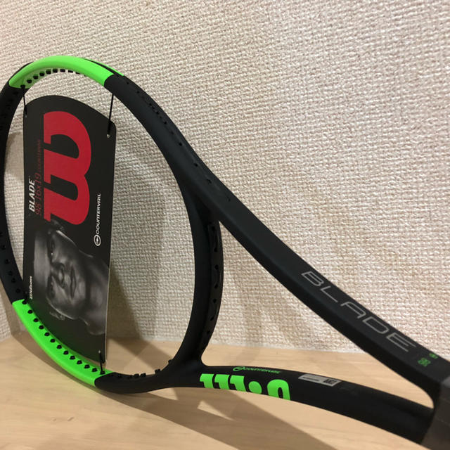 wilson(ウィルソン)の[最終価格]Wilson BLADE 98 16×19 G2 スポーツ/アウトドアのテニス(ラケット)の商品写真