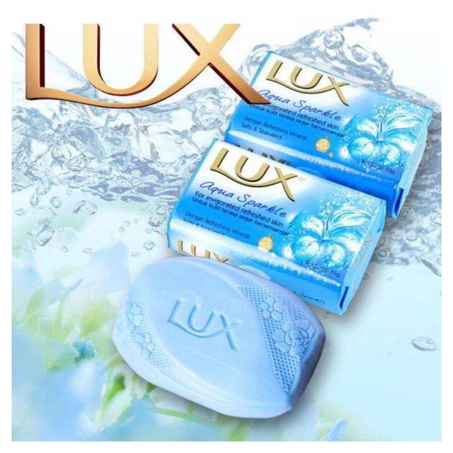 LUX(ラックス)の【たけ様専用】ラックス“6個セット”石鹸 《アクアスパークリング》LUX コスメ/美容のボディケア(ボディソープ/石鹸)の商品写真