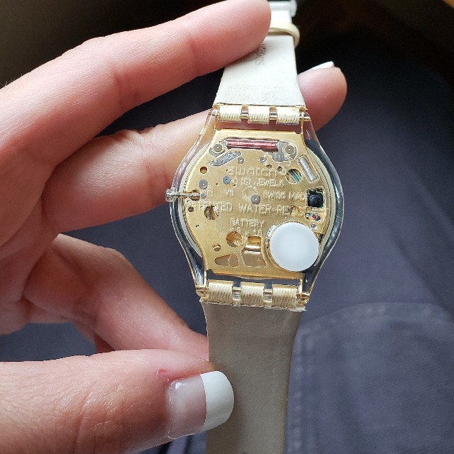 swatch(スウォッチ)のSwatch　時計　ゴールド レディースのファッション小物(腕時計)の商品写真