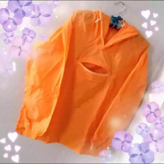 【美品】ポケッタブル レインコート／オレンジ色 キッズ/ベビー/マタニティのこども用ファッション小物(レインコート)の商品写真