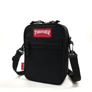 スラッシャー(THRASHER)の【THRASHER】タテ型ミニショルダーバッグ［BK/RED］(ショルダーバッグ)