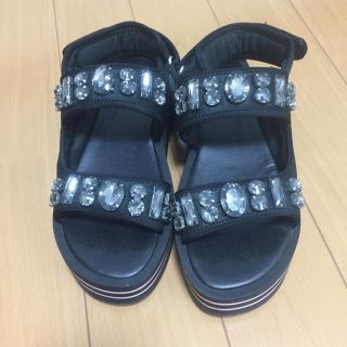 ザラ(ZARA)のぶたさん 専用(サンダル)