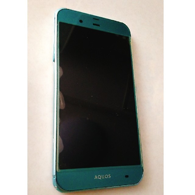 AQUOS(アクオス)のAQUOS SH506 ジャンク品 スマホ/家電/カメラのスマートフォン/携帯電話(スマートフォン本体)の商品写真