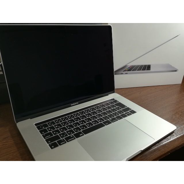 MacBook Pro 2018 15インチ 美品