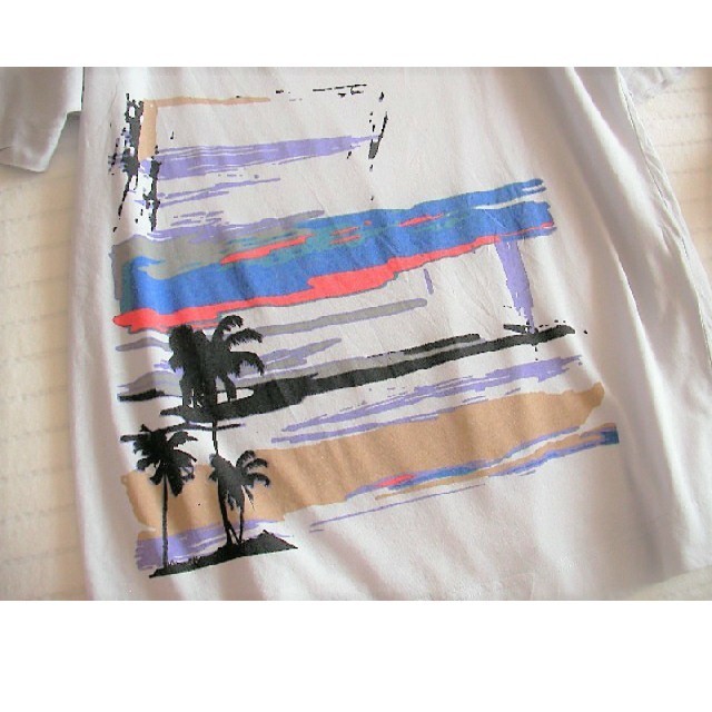 MARC BY MARC JACOBS(マークバイマークジェイコブス)のMARC JACOBSマークジェイコブスTシャツビーチ柄ブルーグレーバカンス レディースのトップス(Tシャツ(半袖/袖なし))の商品写真