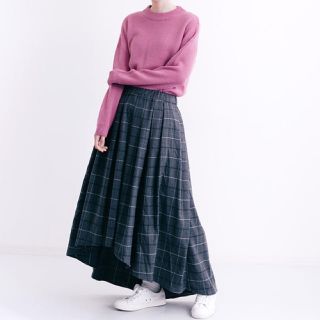 メルロー(merlot)の新品 未着用 merlot チェック柄テールカットスカート(ロングスカート)