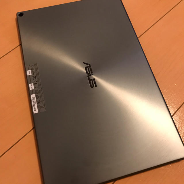 ASUS モバイルディスプレイMB16AC