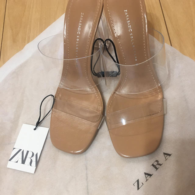 ZARA(ザラ)の１９日まで出品☆ZARA クリアサンダル レディースの靴/シューズ(サンダル)の商品写真