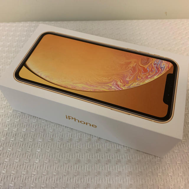 iPhone(アイフォーン)のtai1283専用★新品・未使用★iPhoneXR 128GB・イエロー スマホ/家電/カメラのスマートフォン/携帯電話(スマートフォン本体)の商品写真