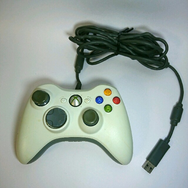 Xbox360 純正 Xbox360 コントローラー ホワイト 有線 の通販 By Aruchan S Shop エックスボックス360ならラクマ