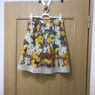 ジルスチュアート(JILLSTUART)の美品♡ジルスチュアート 花柄スカート(ひざ丈スカート)