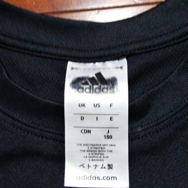 adidas(アディダス)のアディダス　Tシャツ　150cm キッズ/ベビー/マタニティのキッズ服男の子用(90cm~)(Tシャツ/カットソー)の商品写真