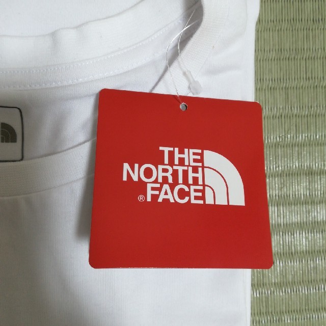 THE NORTH FACE(ザノースフェイス)のTHE NORTH FACE　新品未使用 レディースのトップス(シャツ/ブラウス(半袖/袖なし))の商品写真