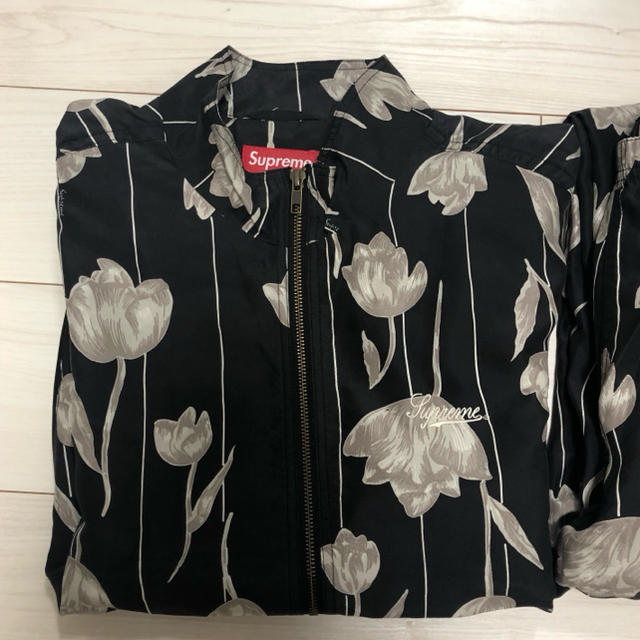 Supreme(シュプリーム)のSupreme Floral Silk Track Jacket L black メンズのジャケット/アウター(ナイロンジャケット)の商品写真