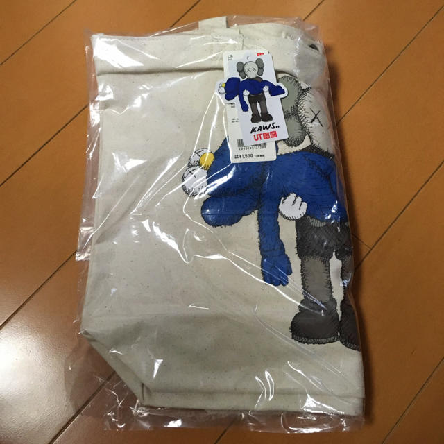 UNIQLO(ユニクロ)のベージュ2こ レディースのバッグ(トートバッグ)の商品写真