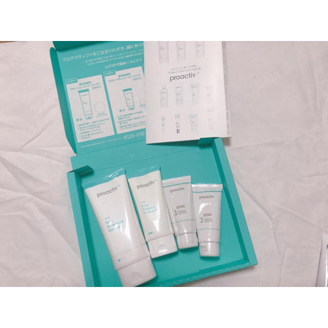 proactiv(プロアクティブ)のさとみん様 プロアクティブ 未開封 セット 3STEP コスメ/美容のスキンケア/基礎化粧品(洗顔料)の商品写真