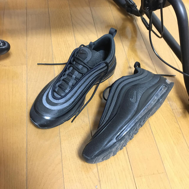 NIKE(ナイキ)のAIR MAX 97 ultra 17 Triple black メンズの靴/シューズ(スニーカー)の商品写真