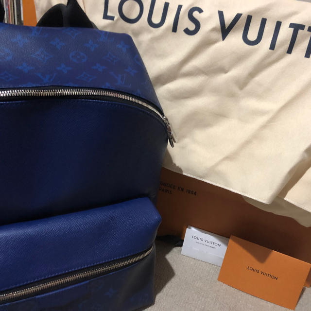 新しいスタイル LOUIS Backpack Discovery  VUITTON 【値下げ】LOUIS - VUITTON バッグパック/リュック