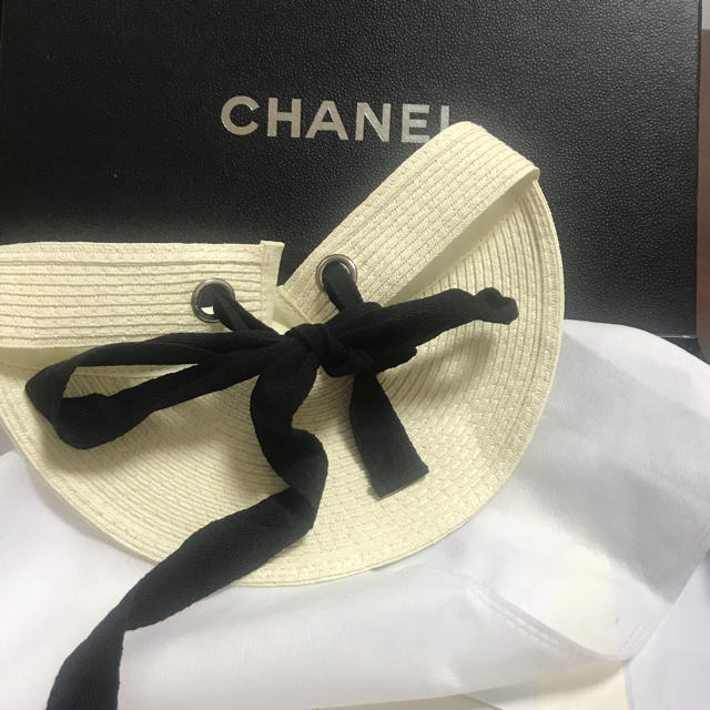 CHANEL(シャネル)のシャネル サンバイザー カメリア Chanel  レディースの帽子(その他)の商品写真