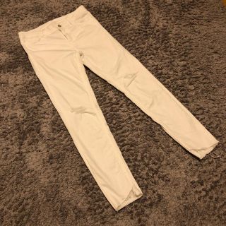 ザラ(ZARA)のZARA White スキニーデニム(デニム/ジーンズ)