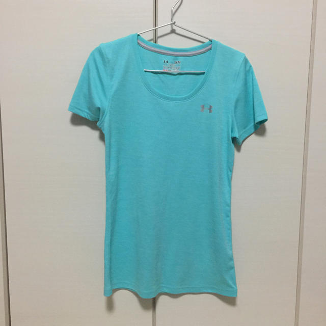 UNDER ARMOUR(アンダーアーマー)のTシャツ レディース  レディースのトップス(Tシャツ(半袖/袖なし))の商品写真