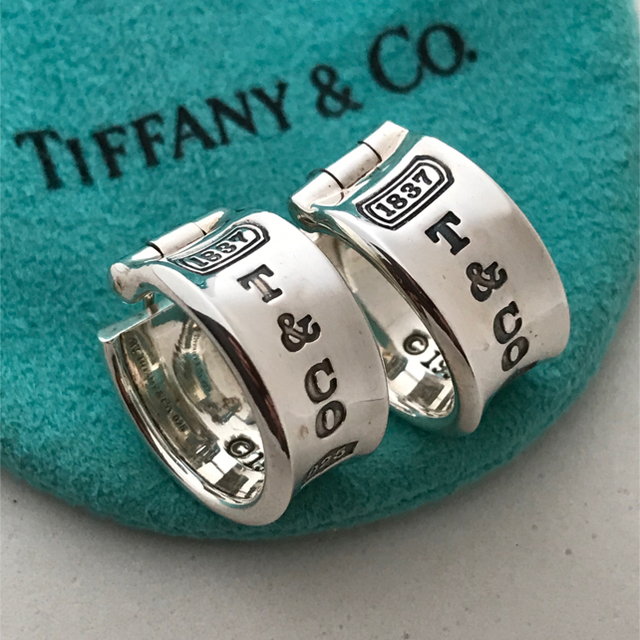 Tiffany & Co.   Tiffanyのワイドフープピアスの通販 by こう