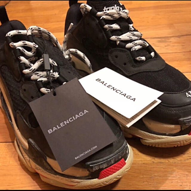 Balenciaga(バレンシアガ)のバレンシアガ  BALENCIAGA TRIPLE-S トリプルS メンズの靴/シューズ(スニーカー)の商品写真