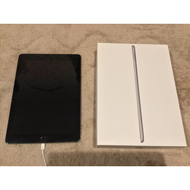 ipad 9.7インチ（第6世代）128GB wifi +cellularスマホ/家電/カメラ