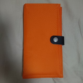 値下げ☆新品 オレンジ LUMIERE MATIERE パスポートケース(旅行用品)