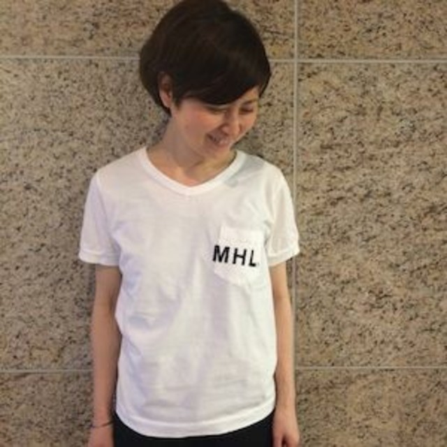 MARGARET HOWELL(マーガレットハウエル)のMHL. 大人気定番★ロゴT 浅Vネック ホワイト レディースのトップス(Tシャツ(半袖/袖なし))の商品写真