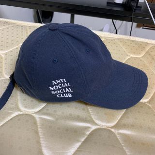 アンチ(ANTI)のanti social social club キャップ (キャップ)