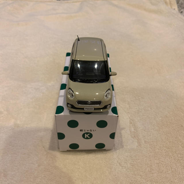 トヨタ(トヨタ)のトヨタ パッソ ミニカー エンタメ/ホビーのおもちゃ/ぬいぐるみ(ミニカー)の商品写真