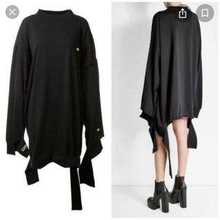 バレンシアガ(Balenciaga)の【7/6まで】VETEMENTS × champion コラボロングTシャツ(Tシャツ/カットソー(七分/長袖))