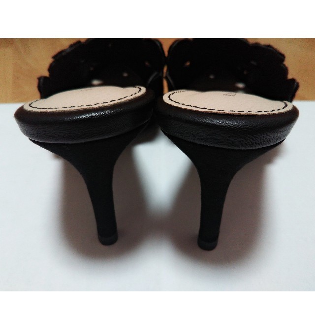 RANDA(ランダ)のランダ　フラワーカッティングミュール レディースの靴/シューズ(ミュール)の商品写真