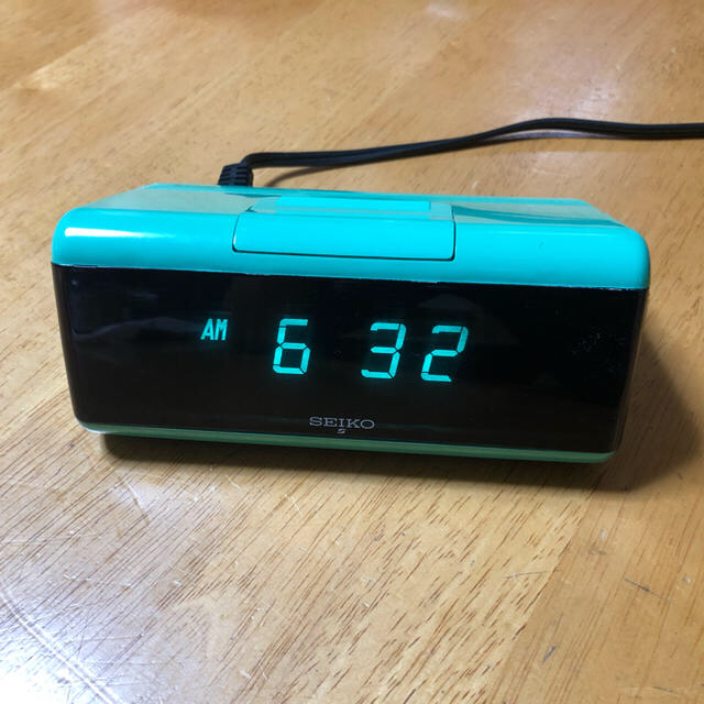 SEIKO - SEIKO デジタル 置き時計 パステルカラー80sの通販 by 80s耀司