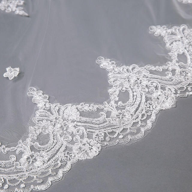 ウェディングベール ロング ホワイト レディースのフォーマル/ドレス(ウェディングドレス)の商品写真