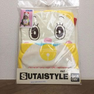 バンダイ(BANDAI)のフード付き よだれかけ  ドラミちゃん スタイ(ベビースタイ/よだれかけ)