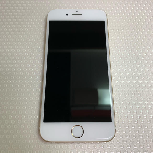 Apple(アップル)のau iphone6 64gb スマホ/家電/カメラのスマートフォン/携帯電話(スマートフォン本体)の商品写真