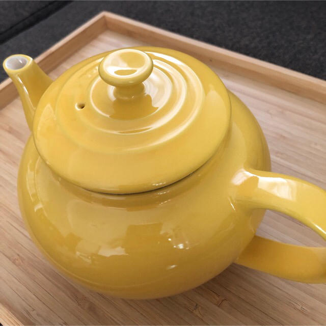 LE CREUSET(ルクルーゼ)のル・クルーゼ ティポット&カップ インテリア/住まい/日用品のキッチン/食器(食器)の商品写真