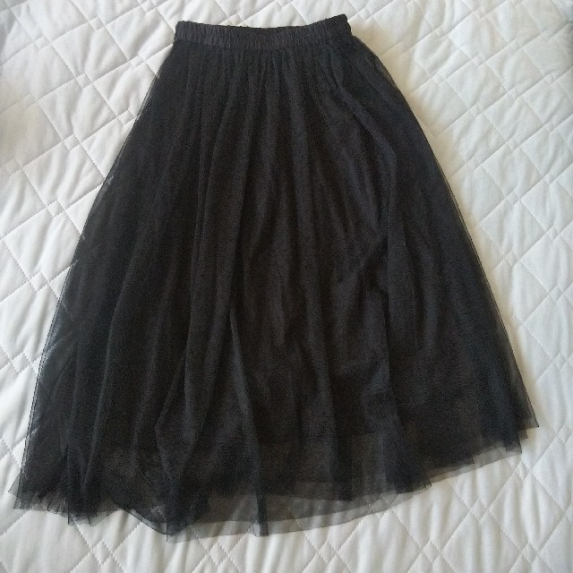GU(ジーユー)のGU 黒チュールスカート レディースのスカート(ひざ丈スカート)の商品写真