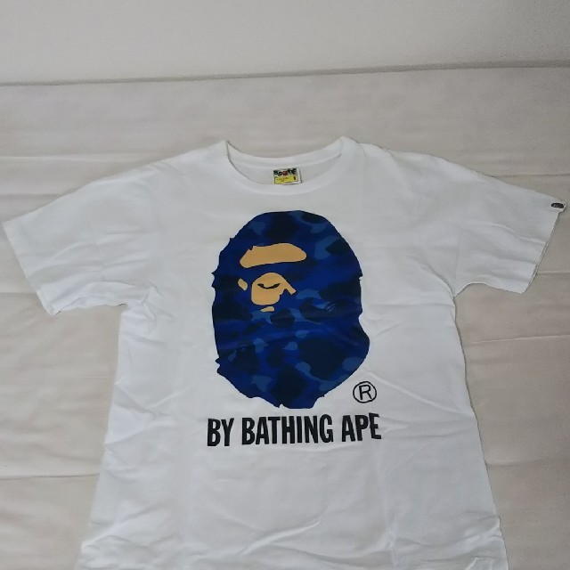 A BATHING APE(アベイシングエイプ)のa bathing ape Tシャツ　Ｓサイズ メンズのトップス(Tシャツ/カットソー(半袖/袖なし))の商品写真